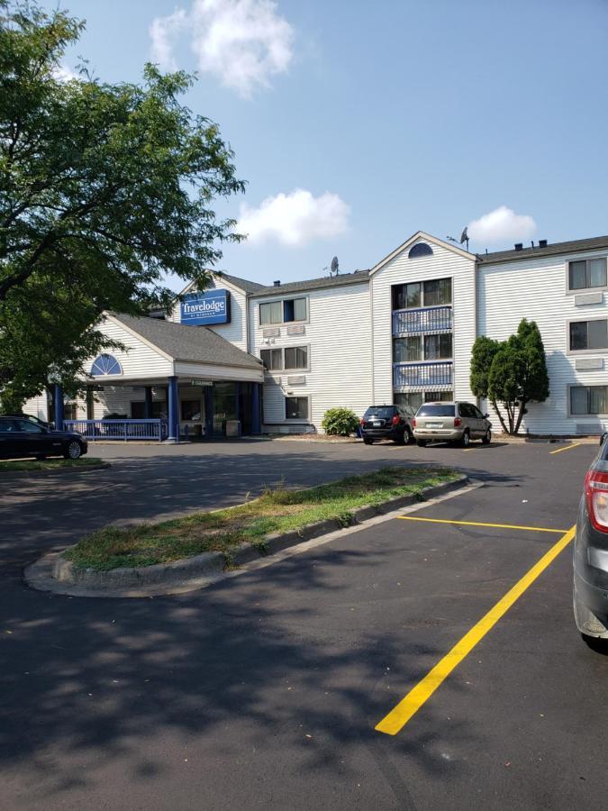 Travelodge By Wyndham Brooklyn Center Εξωτερικό φωτογραφία