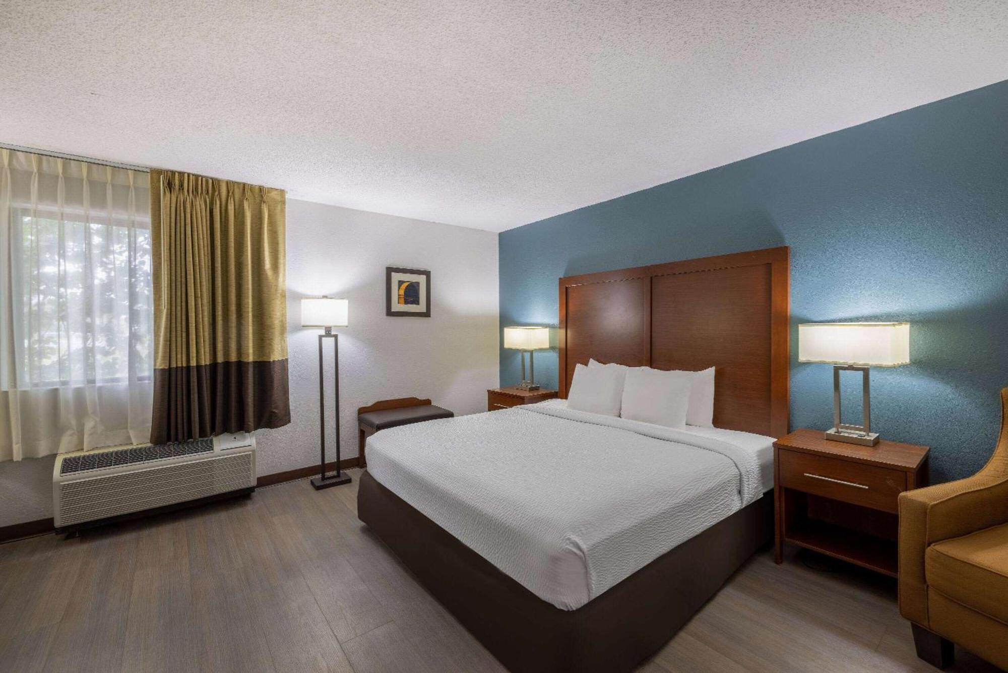 Travelodge By Wyndham Brooklyn Center Εξωτερικό φωτογραφία