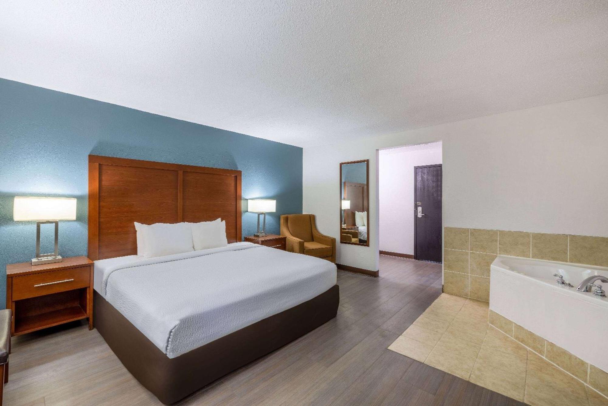 Travelodge By Wyndham Brooklyn Center Εξωτερικό φωτογραφία