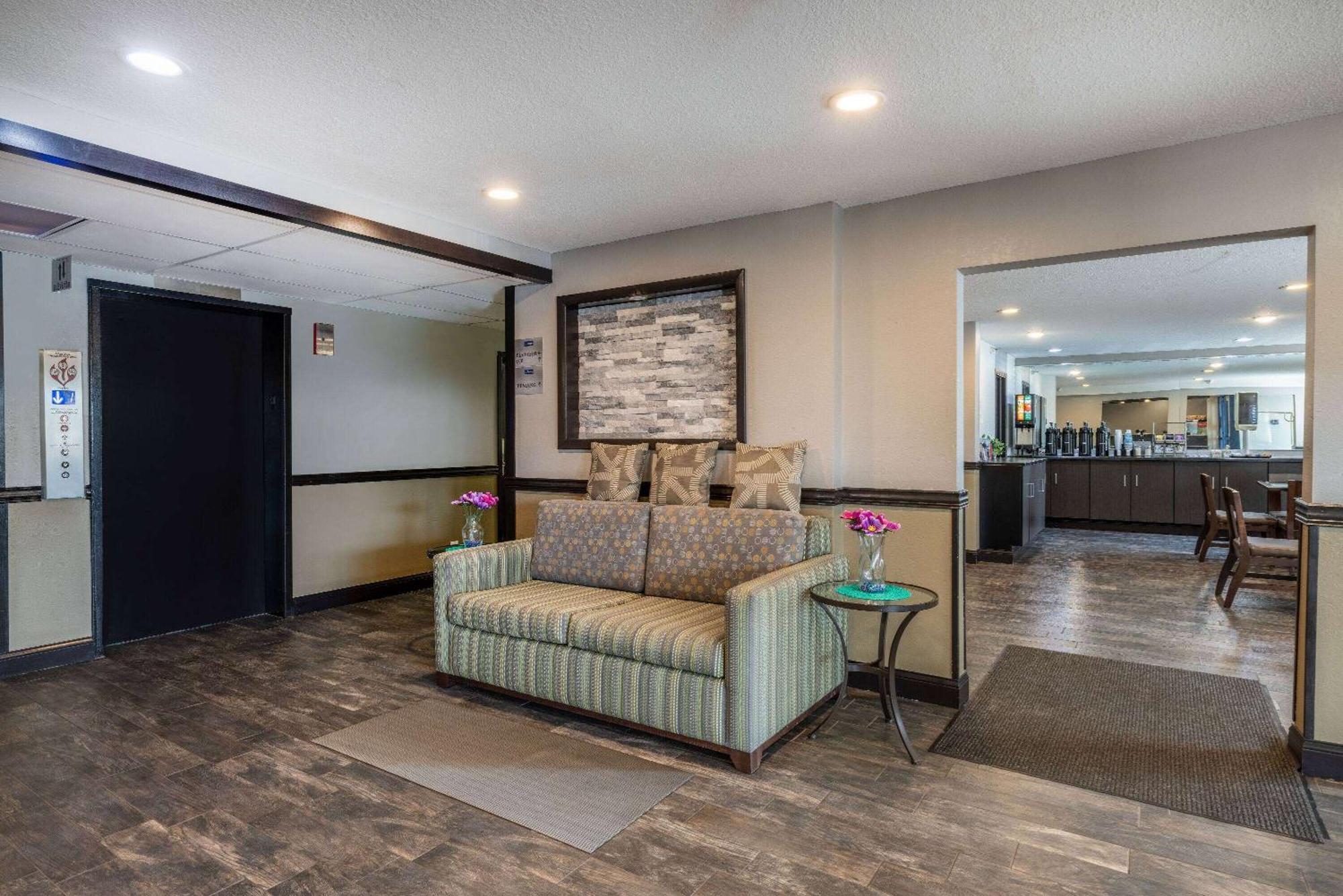 Travelodge By Wyndham Brooklyn Center Εξωτερικό φωτογραφία