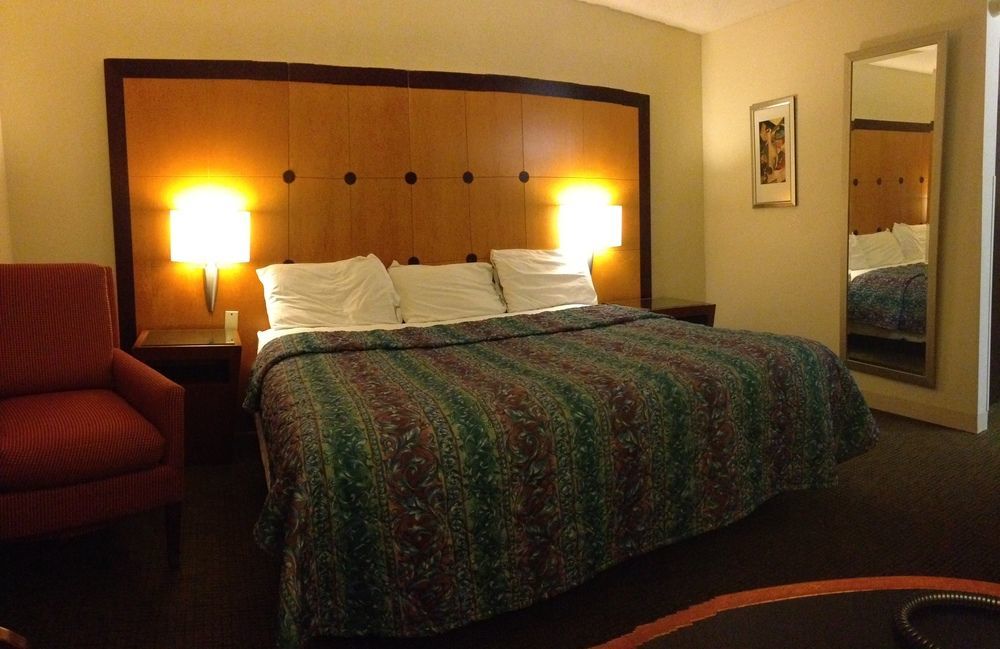 Travelodge By Wyndham Brooklyn Center Εξωτερικό φωτογραφία