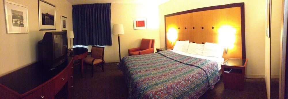 Travelodge By Wyndham Brooklyn Center Εξωτερικό φωτογραφία