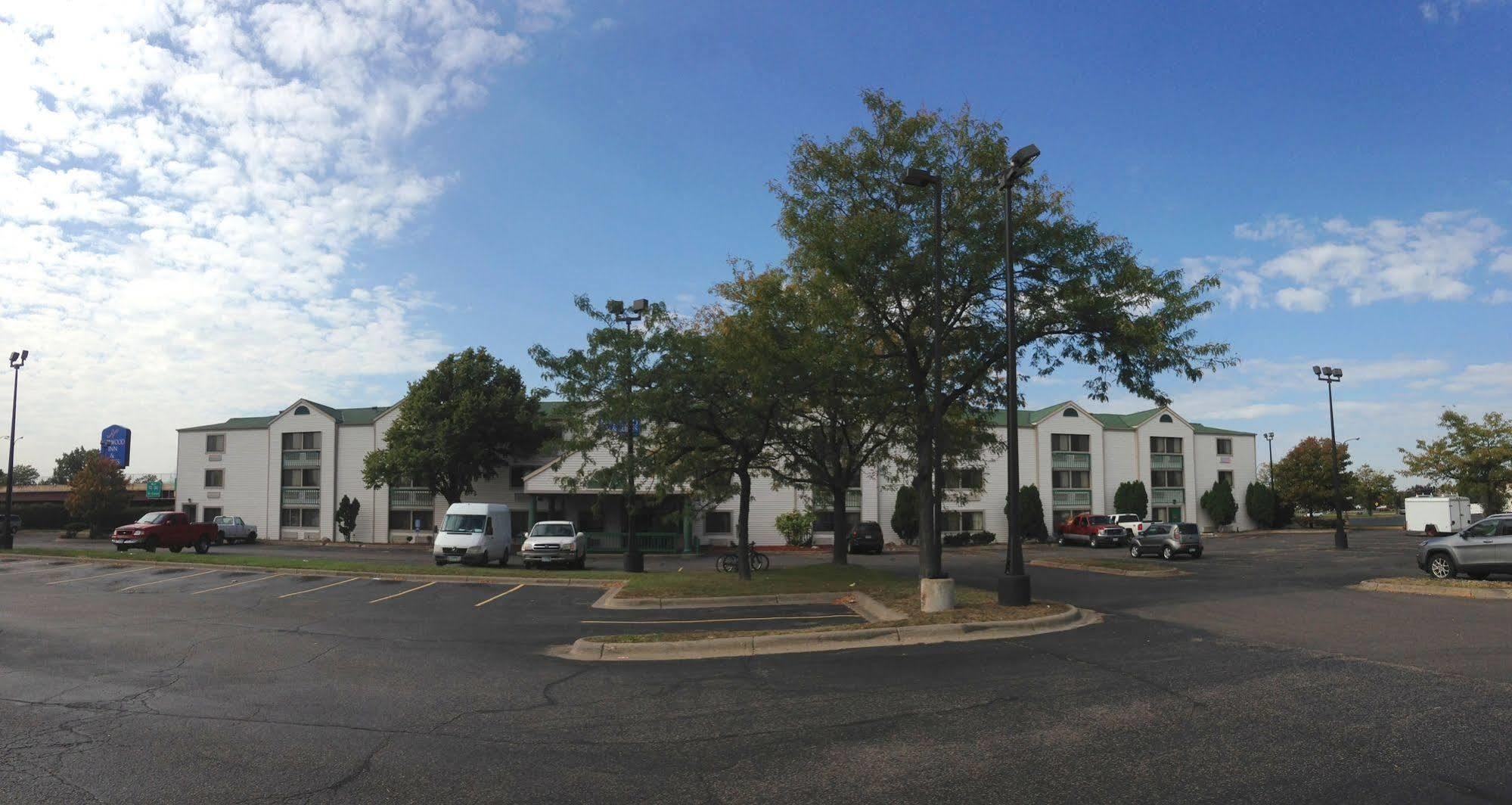 Travelodge By Wyndham Brooklyn Center Εξωτερικό φωτογραφία