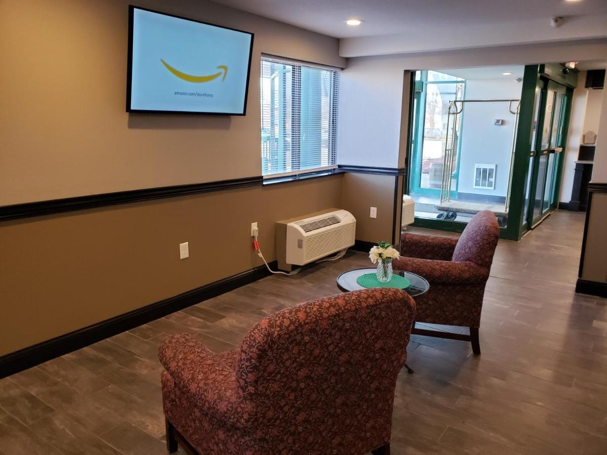 Travelodge By Wyndham Brooklyn Center Εξωτερικό φωτογραφία